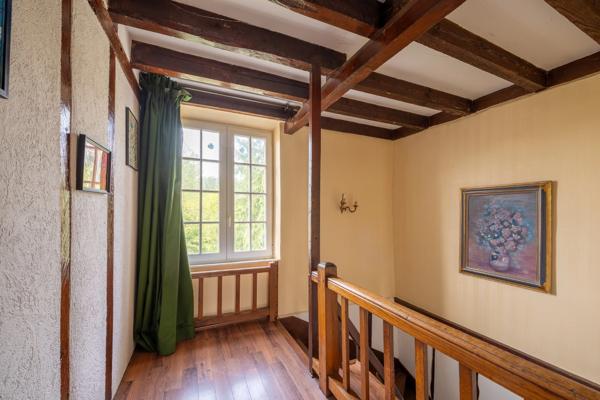 FESTIGNY (51) à vendre maison bourgeoise de 9 pièces