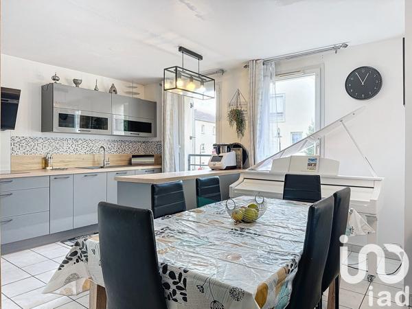 Appartement 5 pièces de 92 m² à Chessy (77700)