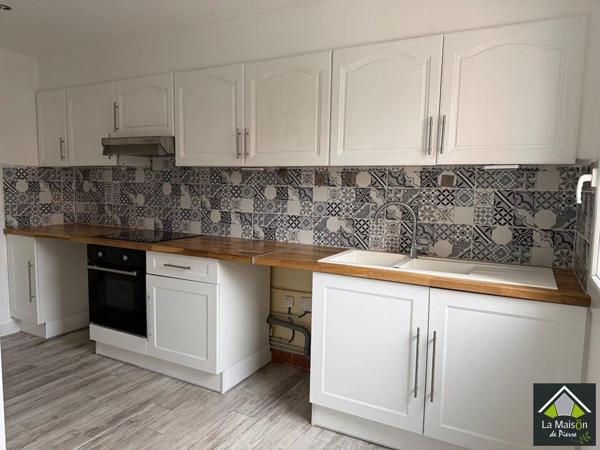 Location Appartement 4 pièces 91 m2 à Salon-de-Provence