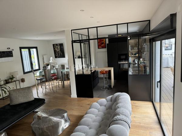 Villa basquaise rénovée, avec piscine chauffée