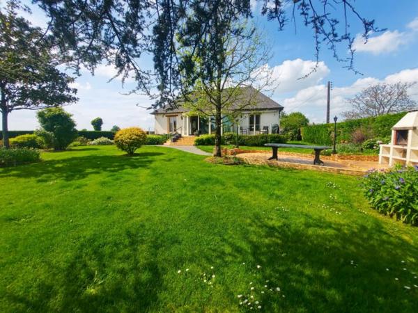 MAISON 4 CHAMBRES - 53320 MONTJEAN Réf. 53113 | 208 000 €