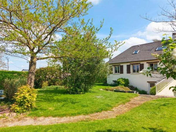 MAISON 4 CHAMBRES - 53320 MONTJEAN Réf. 53113 | 208 000 €