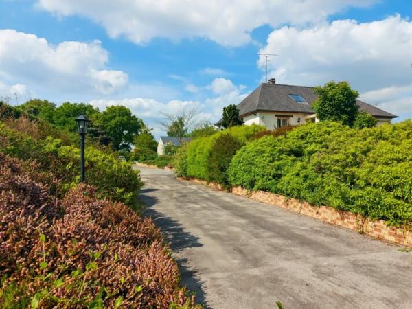 MAISON 4 CHAMBRES - 53320 MONTJEAN Réf. 53113 | 208 000 €