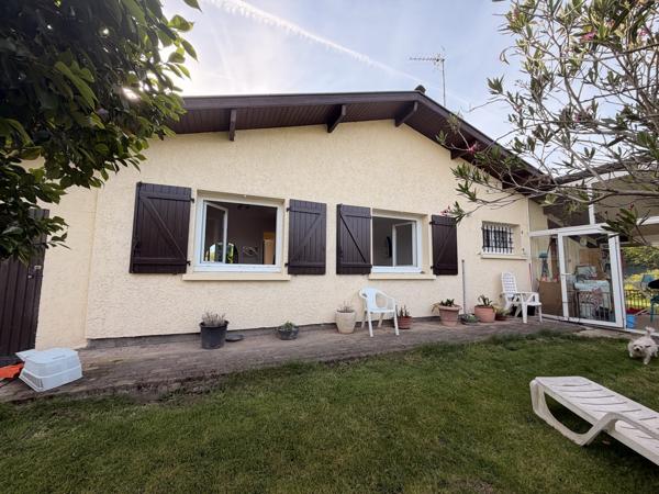 Plain-pied individuel de 3 chambres Garage