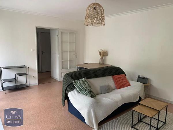 Appartement à louer 2 pièces 46.19m² Tours (37000)