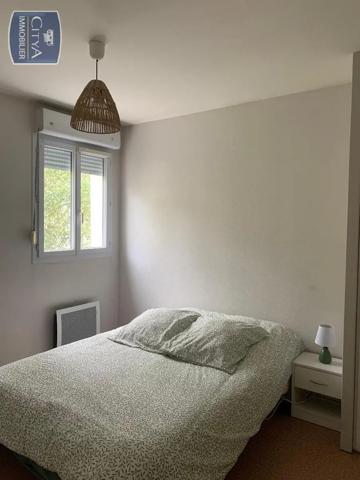 Appartement à louer 2 pièces 46.19m² Tours (37000)
