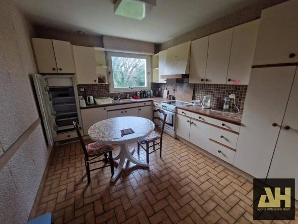 BOHARS - BELLE PROPRIÉTÉ DE 155 M2 SUR SOUS-SOL COMPLET - CADRE PRIVILÉGIÉ