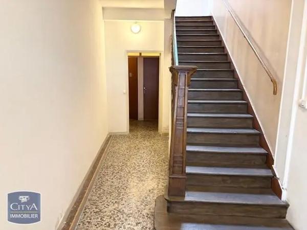 Local professionnel à vendre 202m²