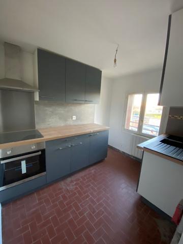 Saint-Pierre-lès-Elbeuf (76320) app T3 avec garage , jardin et cave