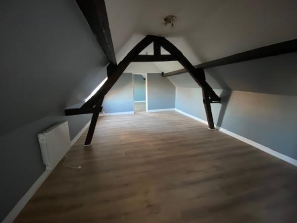 Saint-Pierre-lès-Elbeuf (76320) app T3 avec garage , jardin et cave