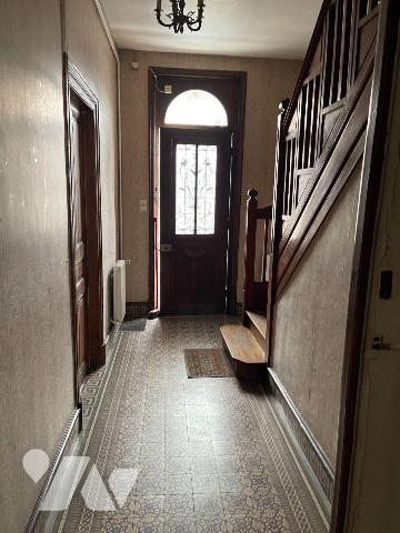 Maison à Vendre à Saint-Pol-sur-Ternoise (62130) en Pas-de-Calais (62)
Découvrez cette maison ...