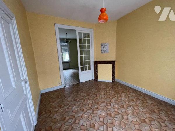 Maison à Vendre à Saint-Pol-sur-Ternoise (62130) en Pas-de-Calais (62)
Découvrez cette maison ...