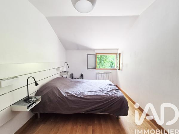 Maison à vendre 7 pièces 203 m² Aix-en-Provence