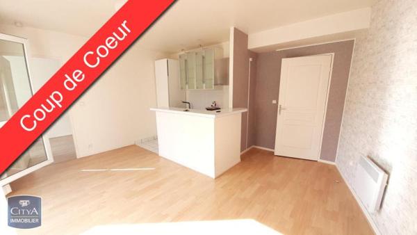 Appartement à louer 2 pièces 43m² Mont-Saint-Aignan (76130)