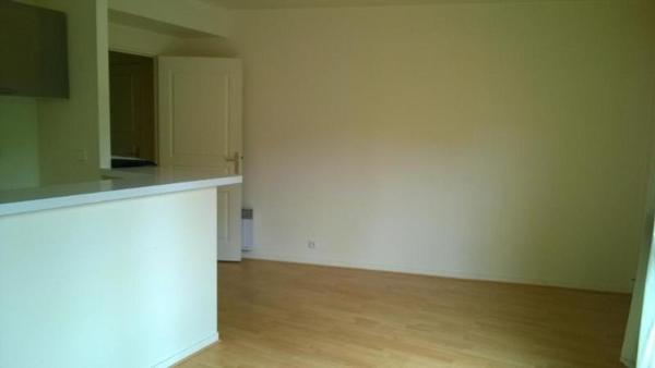 Appartement à louer 2 pièces 43m² Mont-Saint-Aignan (76130)