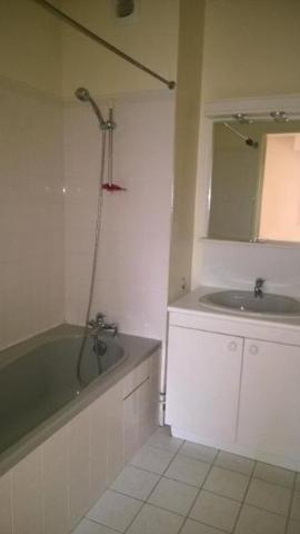 Appartement à louer 2 pièces 43m² Mont-Saint-Aignan (76130)
