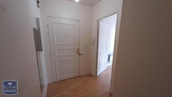 Appartement à louer 2 pièces 43m² Mont-Saint-Aignan (76130)