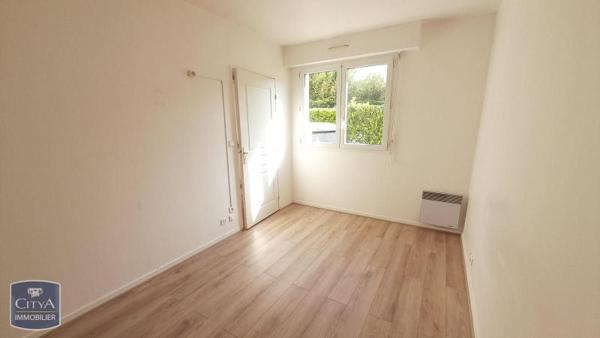 Appartement à louer 2 pièces 43m² Mont-Saint-Aignan (76130)