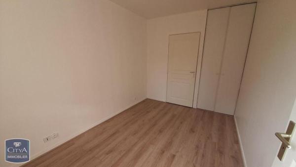 Appartement à louer 2 pièces 43m² Mont-Saint-Aignan (76130)