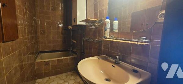 Maison à Vendre à Condé-sur-l'Escaut (59163) en Nord (59)

Cette maison de 66,53 m² se situe ...