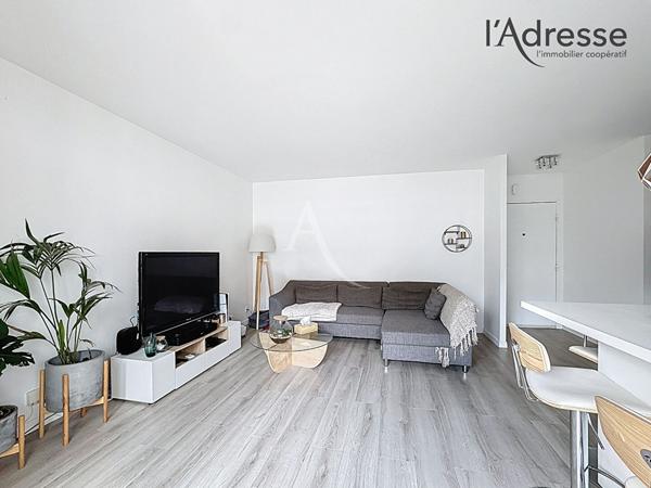 Puteaux/Jules Verne 2 pièces de 46 m2 balcon cave et parking