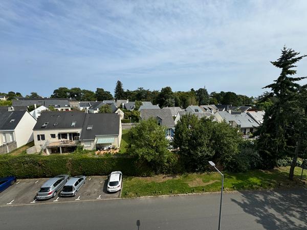 Appartement 4 pièces – 79 m² environ à Saint-Herblain (ref : 1521B)