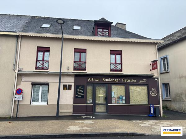 Maison 7 pièces – 250 m² environ à La Guerche-de-Bretagne (ref : 3289)