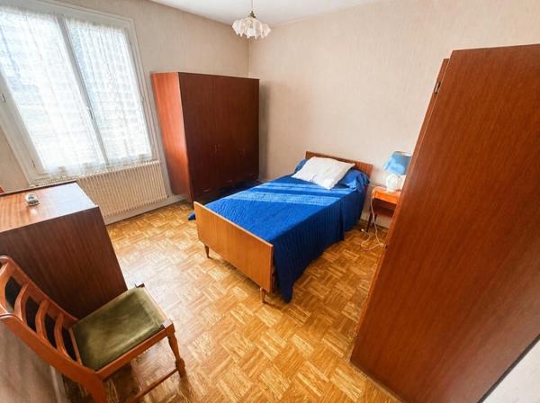 Maison de plain-pied avec vue sur les champs, près de 2 000 m² de terrain NERIGEAN (33)