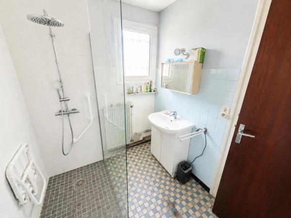 Maison de plain-pied avec vue sur les champs, près de 2 000 m² de terrain NERIGEAN (33)