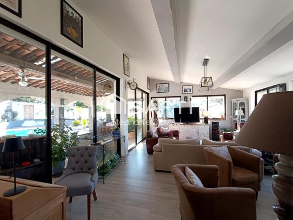 VILLA T5 - GARAGE-PISCINE-TERRASSES-