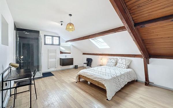 Appartement à louer    7 pièces • 188 m2 Pau