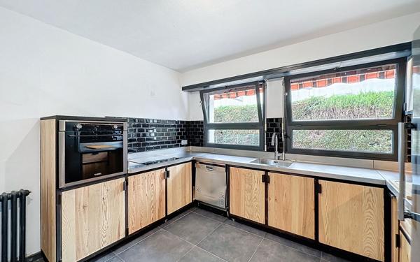 Appartement à louer    7 pièces • 188 m2 Pau