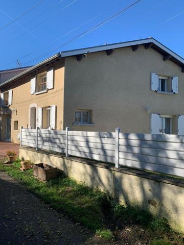 Maison 4 pièces de 132 m² à St just st rambert