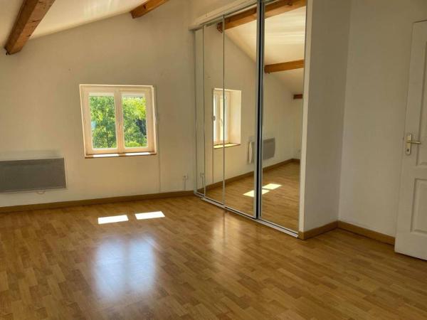 Maison 4 pièces de 132 m² à St just st rambert