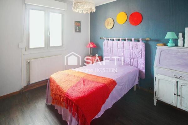 Maison libre 3 cotés avec terrasse et garage!