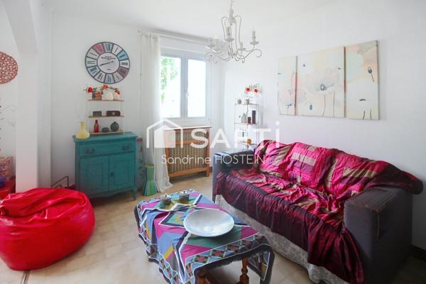 Maison libre 3 cotés avec terrasse et garage!