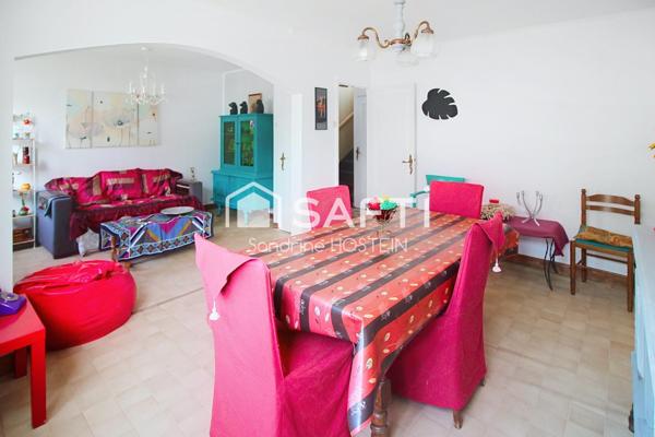 Maison libre 3 cotés avec terrasse et garage!