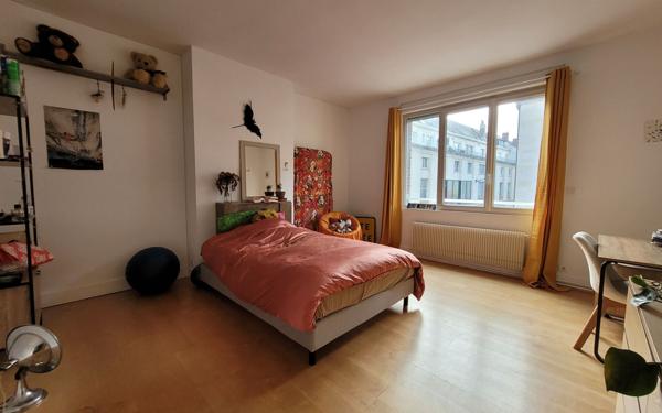 Appartement à vendre    3 pièces • 100 m2 Amiens