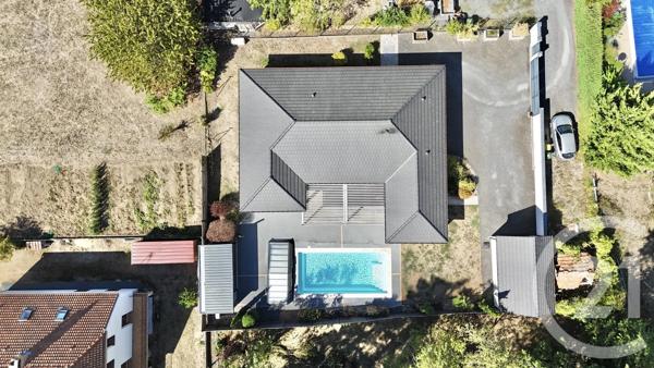 Maison à vendre  6 pièces - 158,89 m 2   YZEURE  - 03