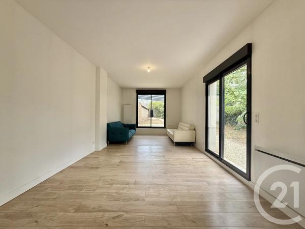 Maison à vendre  6 pièces - 158,89 m 2   YZEURE  - 03