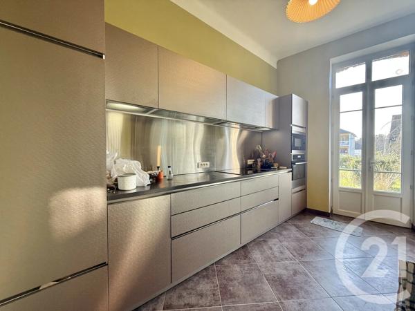 Maison à vendre  6 pièces - 158,89 m 2   YZEURE  - 03