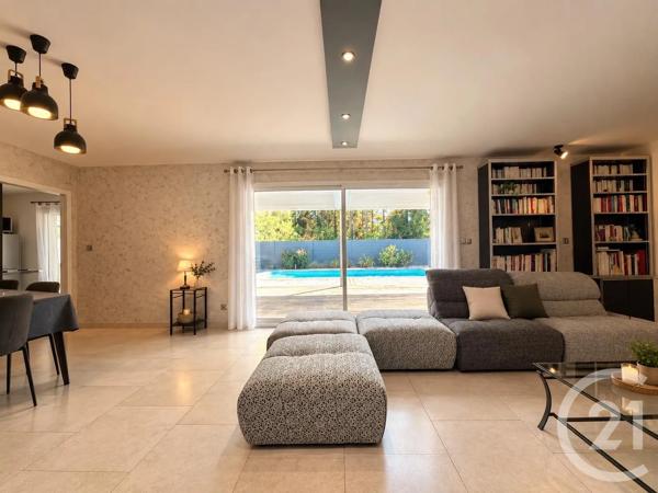 Maison à vendre  6 pièces - 158,89 m 2   YZEURE  - 03