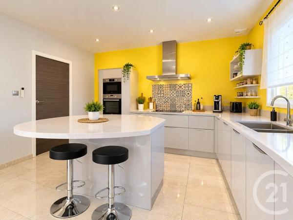 Maison à vendre  6 pièces - 158,89 m 2   YZEURE  - 03