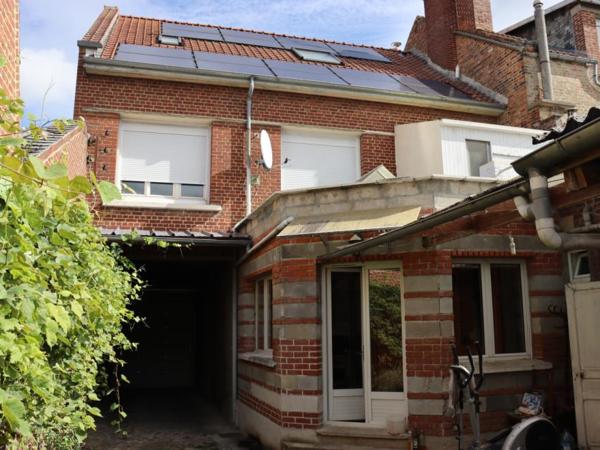Maison de ville - Cambrai - Réf.:3077 MAISON DE VILLE AVEC GRANGE CAMBRAI
