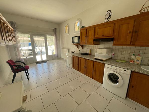 Location meublé 6 pièces, grand jardin et jacuzzi