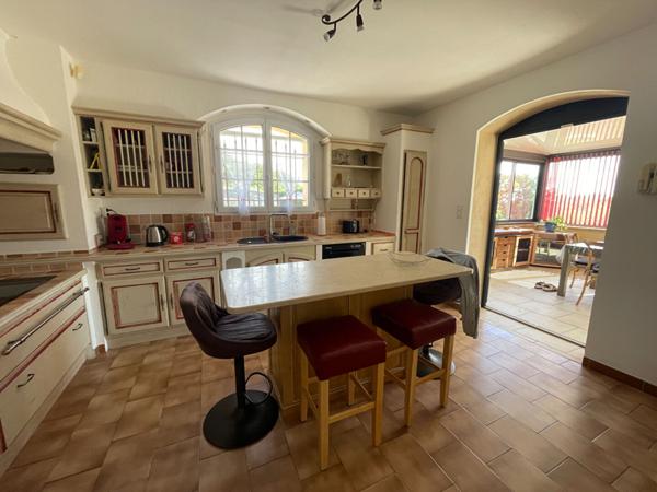 Location meublé 6 pièces, grand jardin et jacuzzi