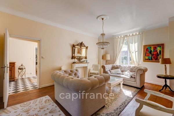 Belle demeure comprenant d'un manoir et ancien moulin 800m2 - Vallée de Dordogne