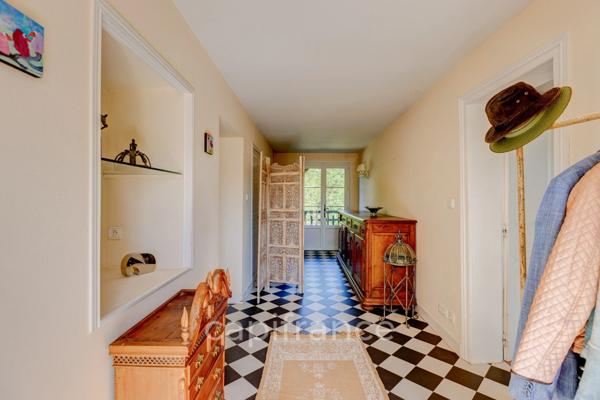 Belle demeure comprenant d'un manoir et ancien moulin 800m2 - Vallée de Dordogne