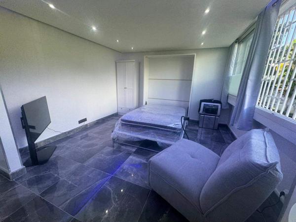 STUDIO MEUBLE BAS DU FORT