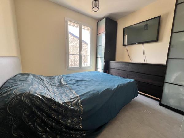 Villa T4 avec dépendances aménageables et terrasses – Opportunité rare à Meyrargues